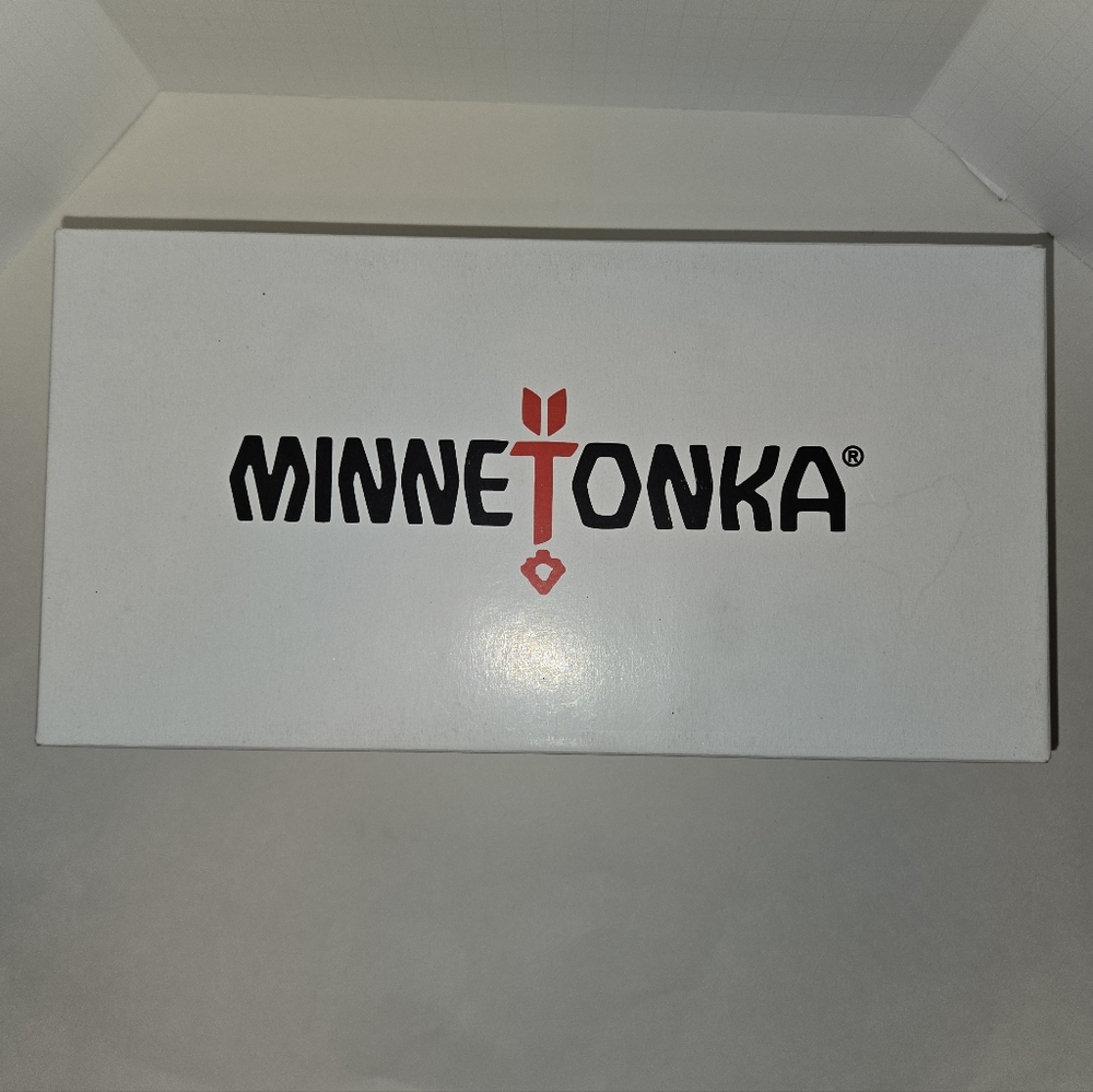 MINNETONKA Sandals - Picture 6 of 6